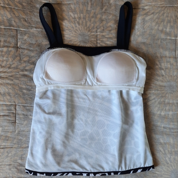 Miraclesuit swim top size 14 - Picture 7 of 14